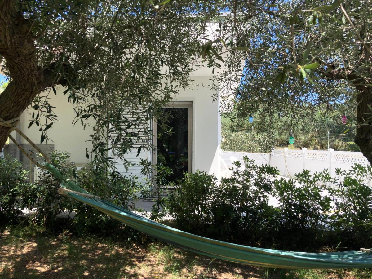 מטרה La Casetta Tra Sassi E Ulivi B&B מראה חיצוני תמונה